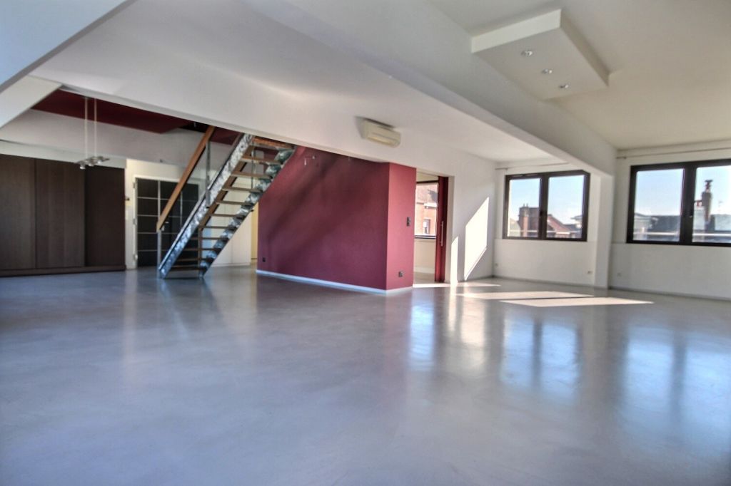 Location appartement T4  Lille VIEUX LILLE Réf.ILAP10009125