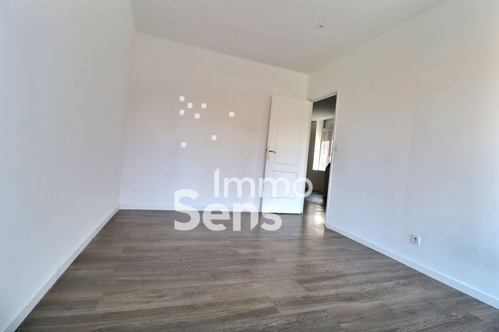 Vente immeuble T0  Croix Centre Réf.DGVIM1020009130
