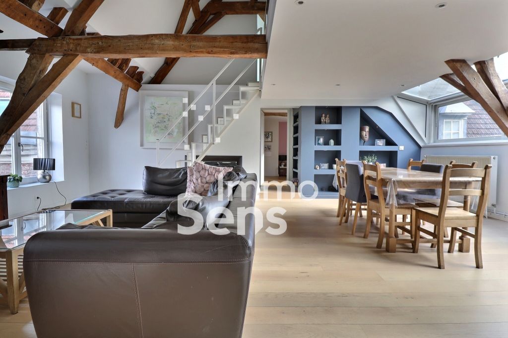 Vente appartement T4  Lille VIEUX LILLE Réf.BAVAP160009145