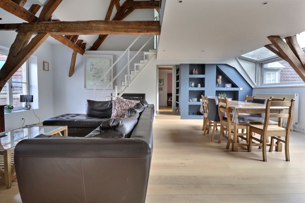 Vente appartement T4  Lille VIEUX LILLE Réf.BAVAP160009145