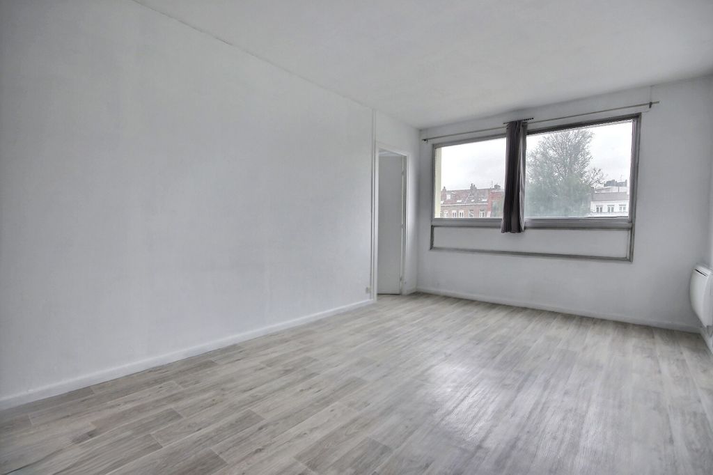 Location appartement T2  Lille  Réf.GGLAP140009180