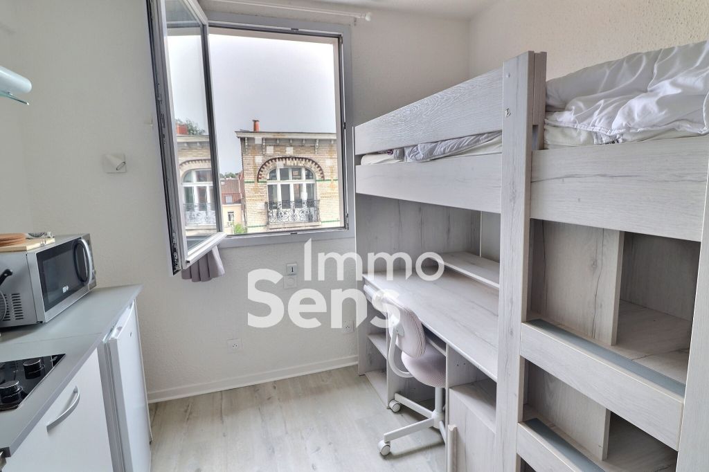 Vente appartement T1  Lille  Réf.DGVST1020009181