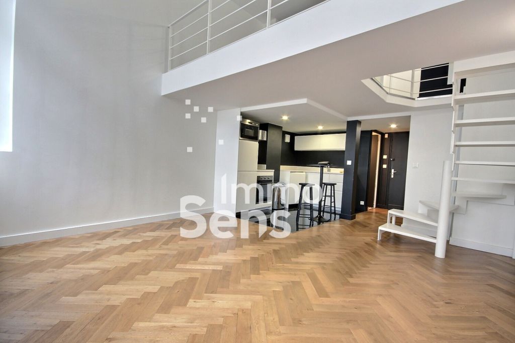 Location duplex T2  Lille VIEUX LILLE Réf.GGLDU1040009198