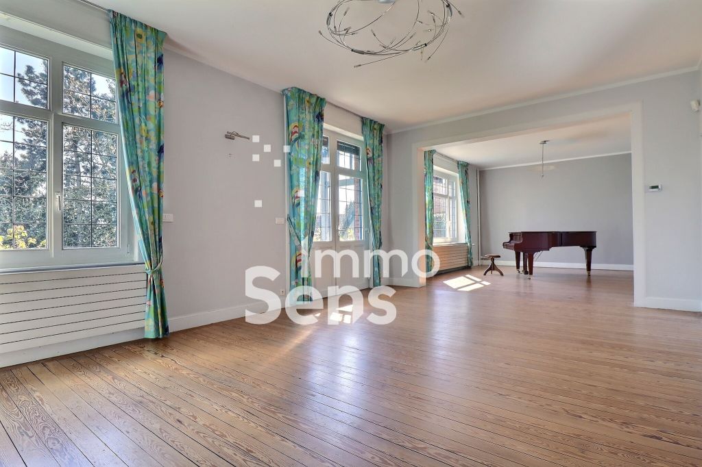 Vente maison T10  Mons baroeul Centre Réf.LMVMA240009209