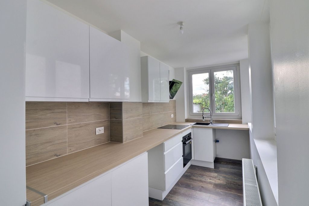 Vente maison T5  Marcq-en-Barœul  Réf.DGVMA1020009242