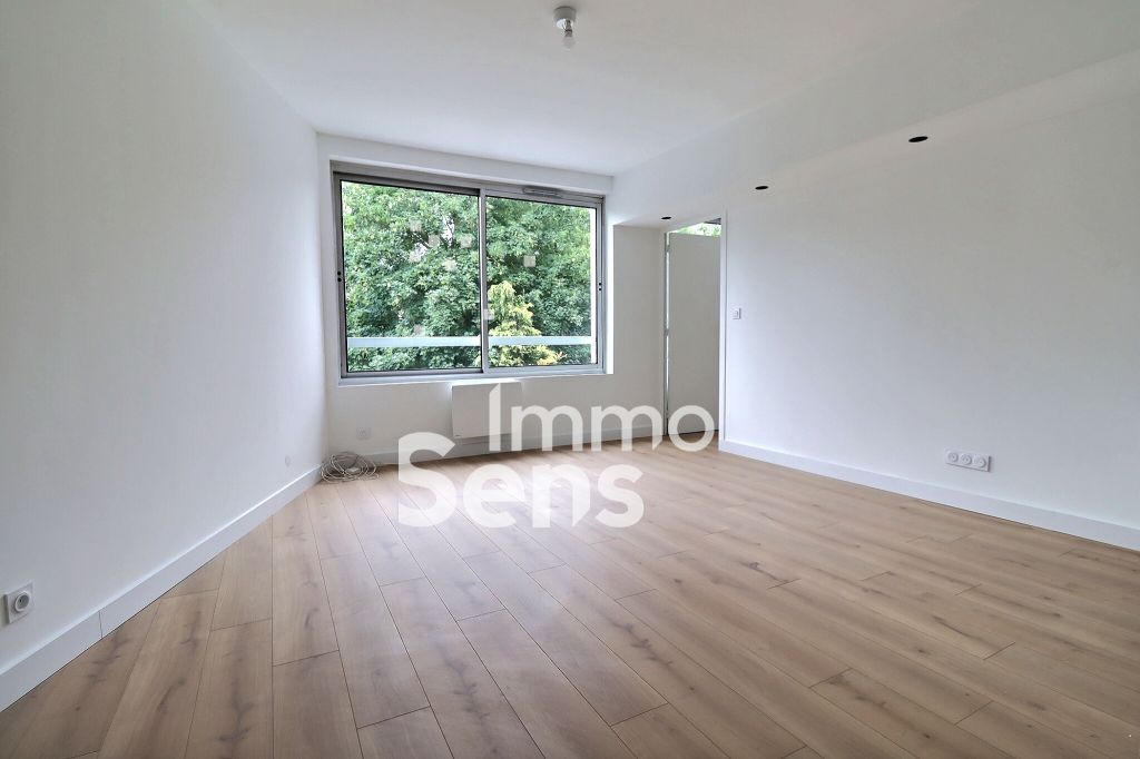 Vente appartement T2  Lille  Réf.BAVAP160009260