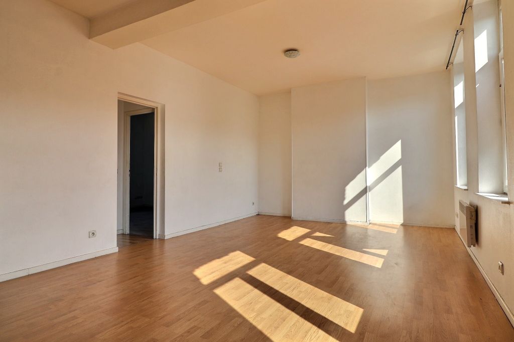 Vente appartement T2  Lille  Réf.HCVAP1030009271