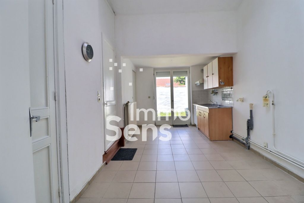 Vente maison T4  Croix  Réf.TRVMA1010009272