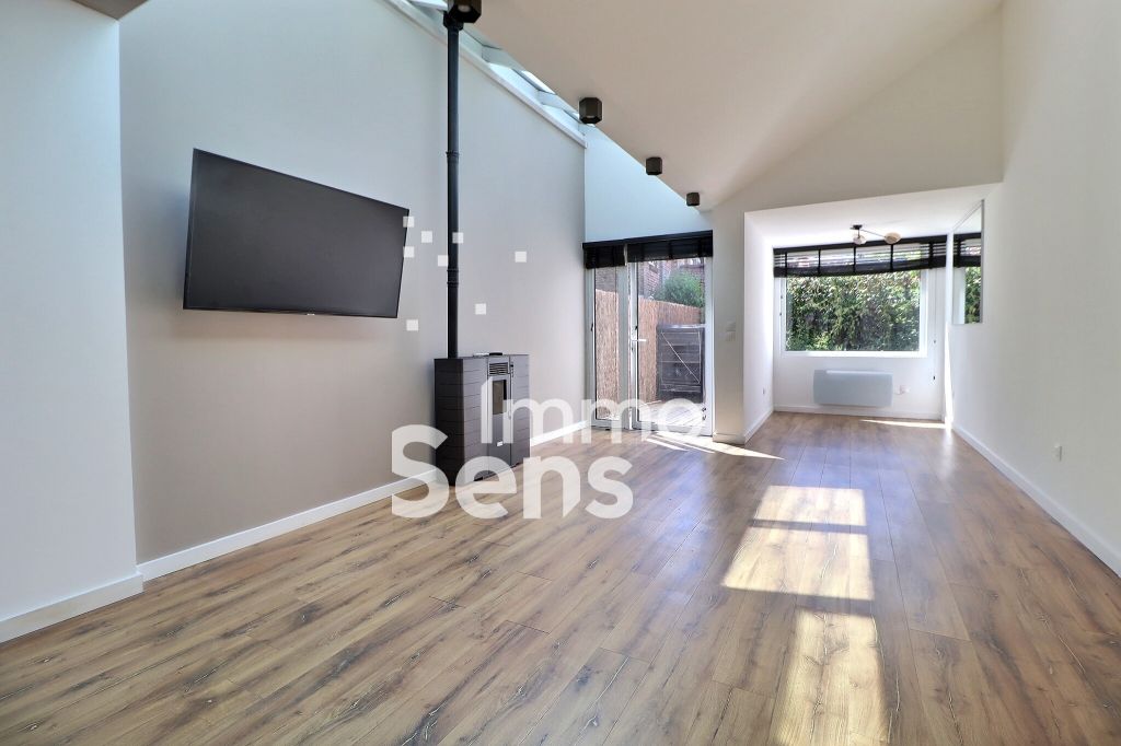 Vente maison T4  Croix  Réf.917