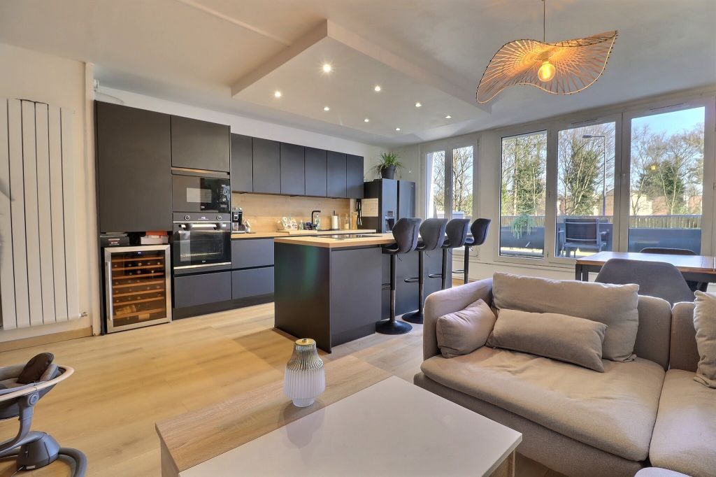Vente appartement T4  Villeneuve-d'Ascq  Réf.VBVAP210009341