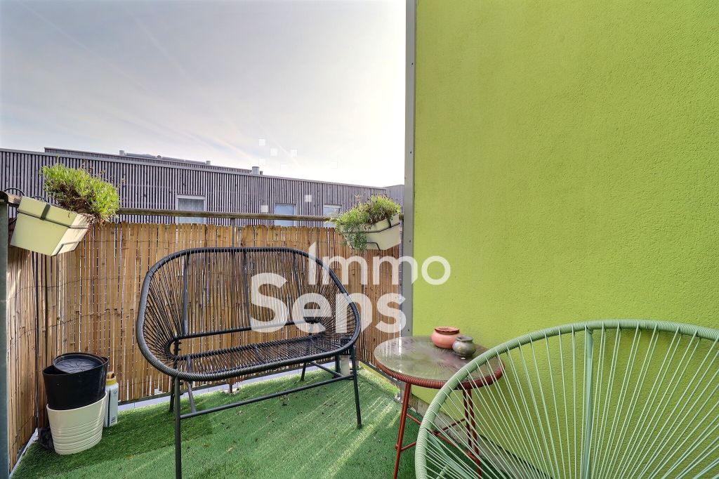 Vente appartement T3  Lille  Réf.LMVAP240009356