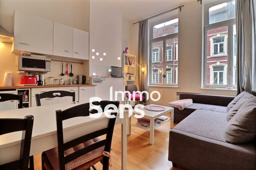 Vente appartement T2  Lille  Réf.DGVAP1020009379