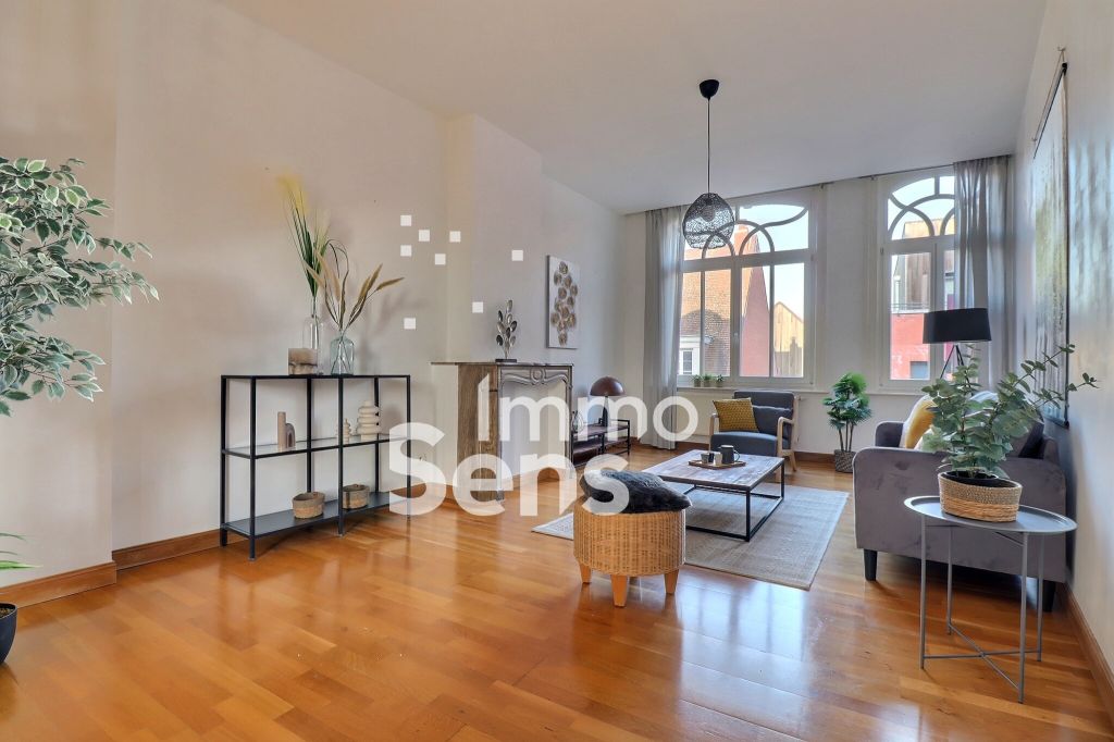 Vente appartement T4  Lille VIEUX LILLE Réf.BAVAP160009393