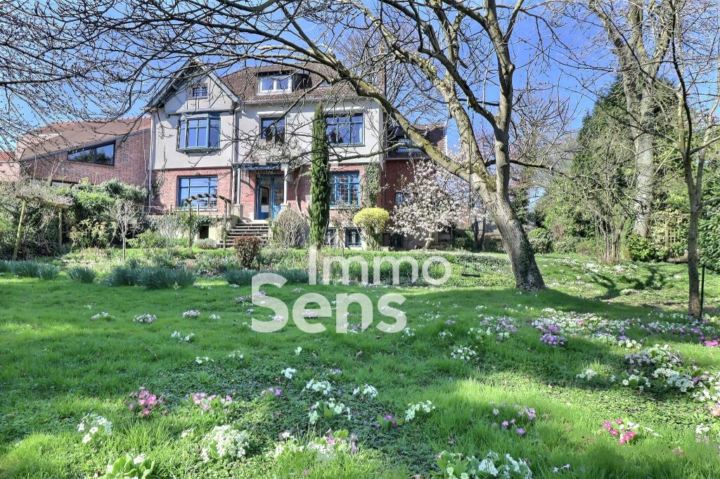 Vente maison T10  Mons baroeul Centre Réf.LMVMA240009458