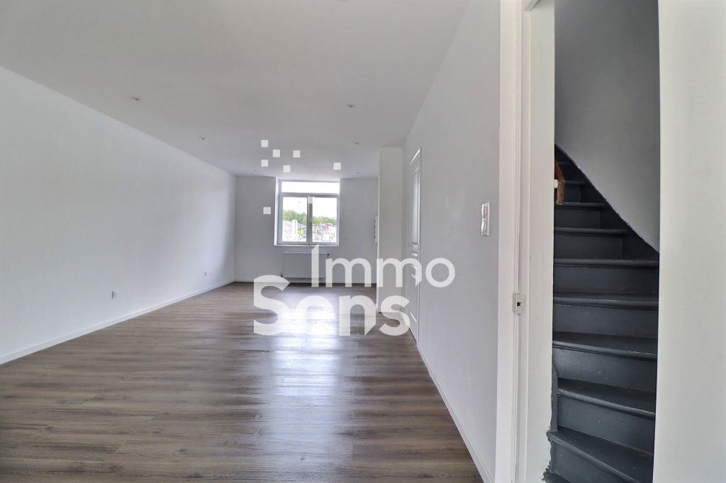 Vente maison T4  Roubaix  Réf.TRVMA1010009460