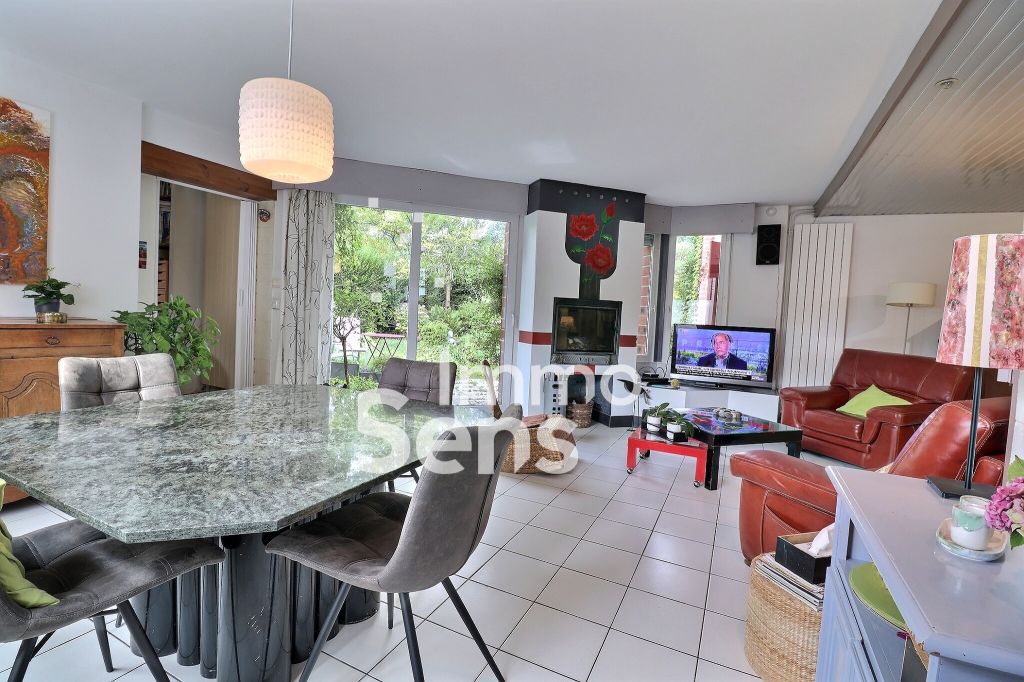 Vente maison T6  Sainghin-en-Mélantois  Réf.LO19116