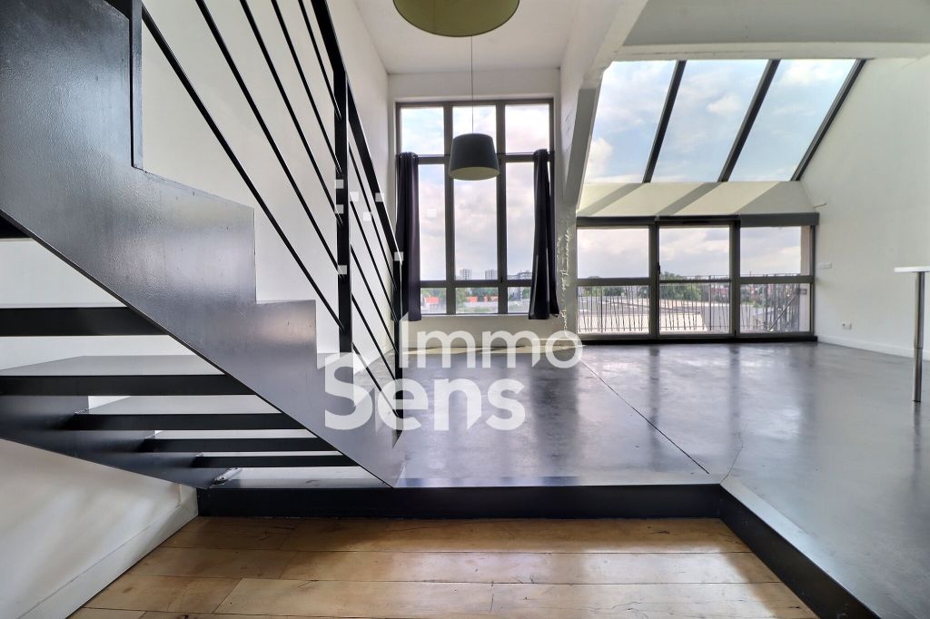 Vente loft T3  Roubaix  Réf.VBVLO210009479