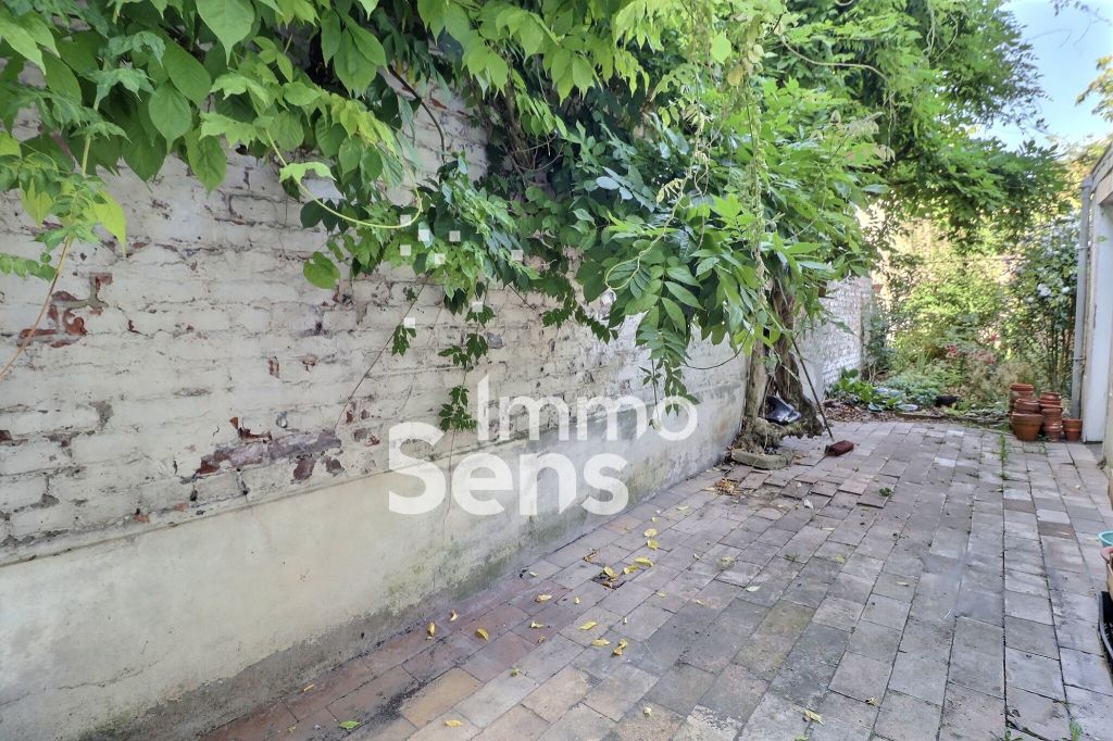 Vente maison T6  Roubaix  Réf.VBVMA210009513