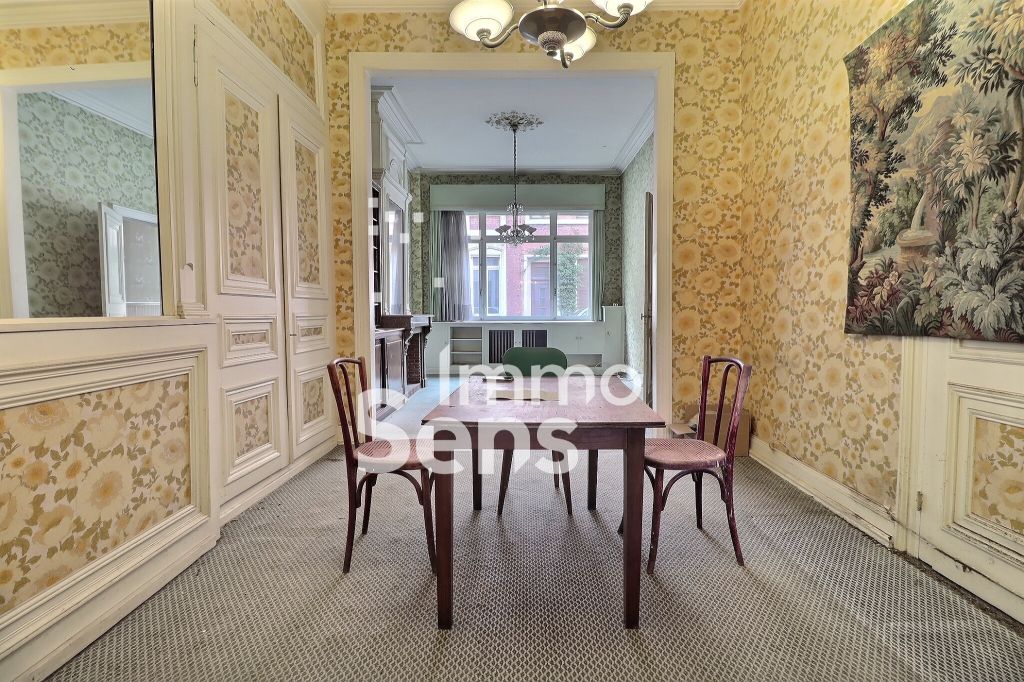 Vente maison T6  Roubaix  Réf.VBVMA210009513