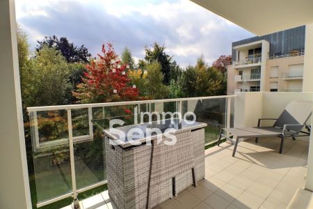 Vente appartement T4  La Madeleine  Réf.VBVAP210009748