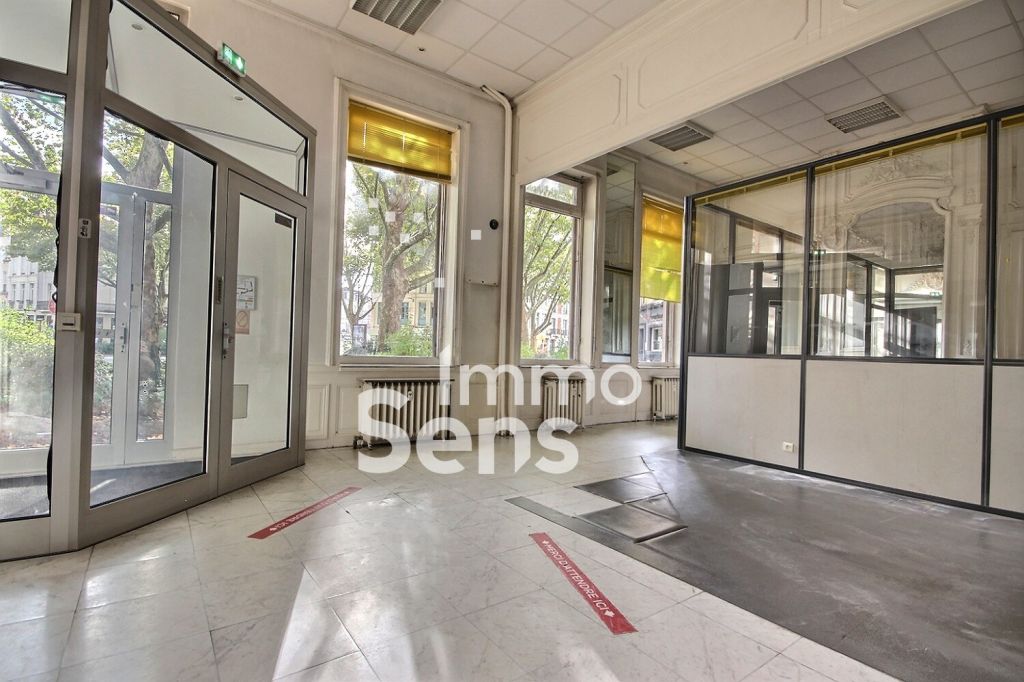 Location bureaux T4  Lille  Réf.GGLCO1040009870