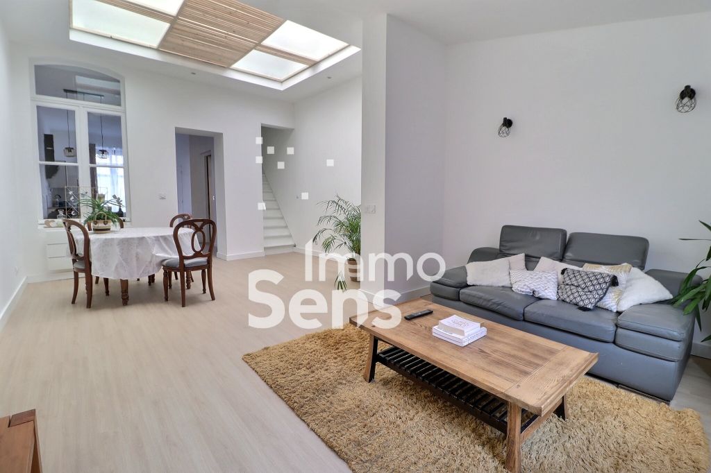 Vente maison T4  Roubaix  Réf.LAVMA840009898