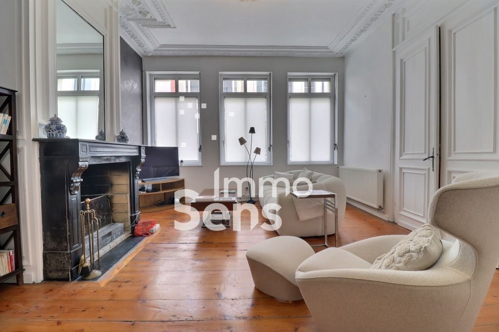 Vente appartement T4  Lille VIEUX LILLE Réf.LMVAP240009925