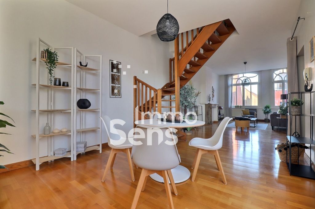 Vente appartement T4  Lille VIEUX LILLE Réf.BAVAP160009975